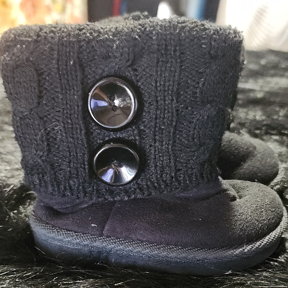 VIA Pinky Collection Black Knit Boots. GIRLS TODDLER SIZE 3.